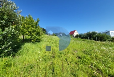 Продается уникальный земельный участок 9,3 сотки возле ФТ Сириус.