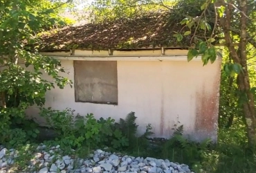 Продается земельный участок 7,5 соток с недостроем в селе Пластунка  Хостинского района, г. Сочи. 